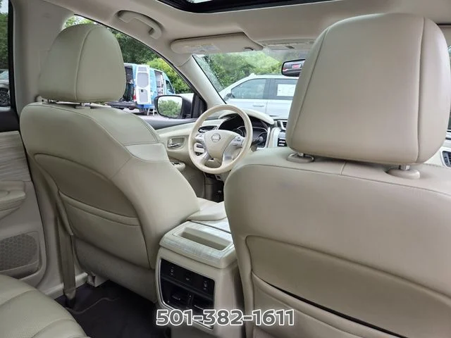 Used 2017 White Nissan Platinum image 17