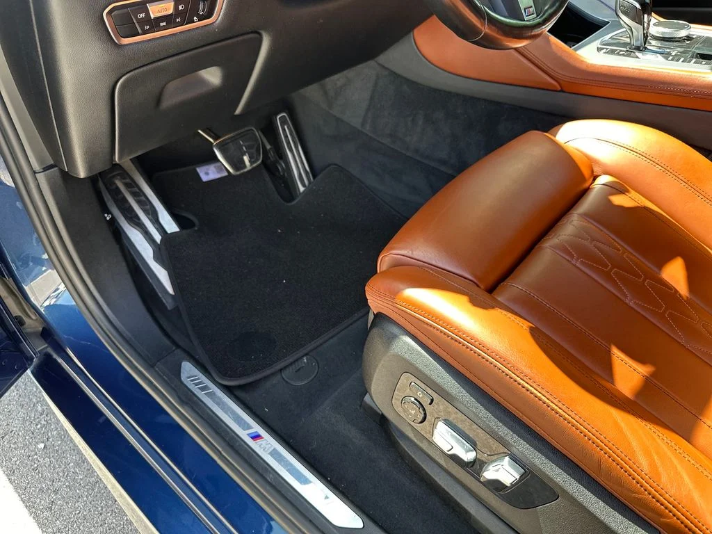 Used 2023 Blue BMW xDrive40i image 21