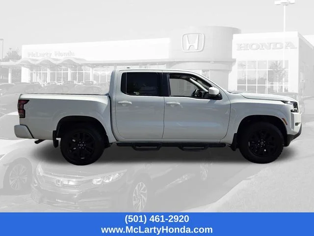Used 2023 Glacier White Nissan SV image 6