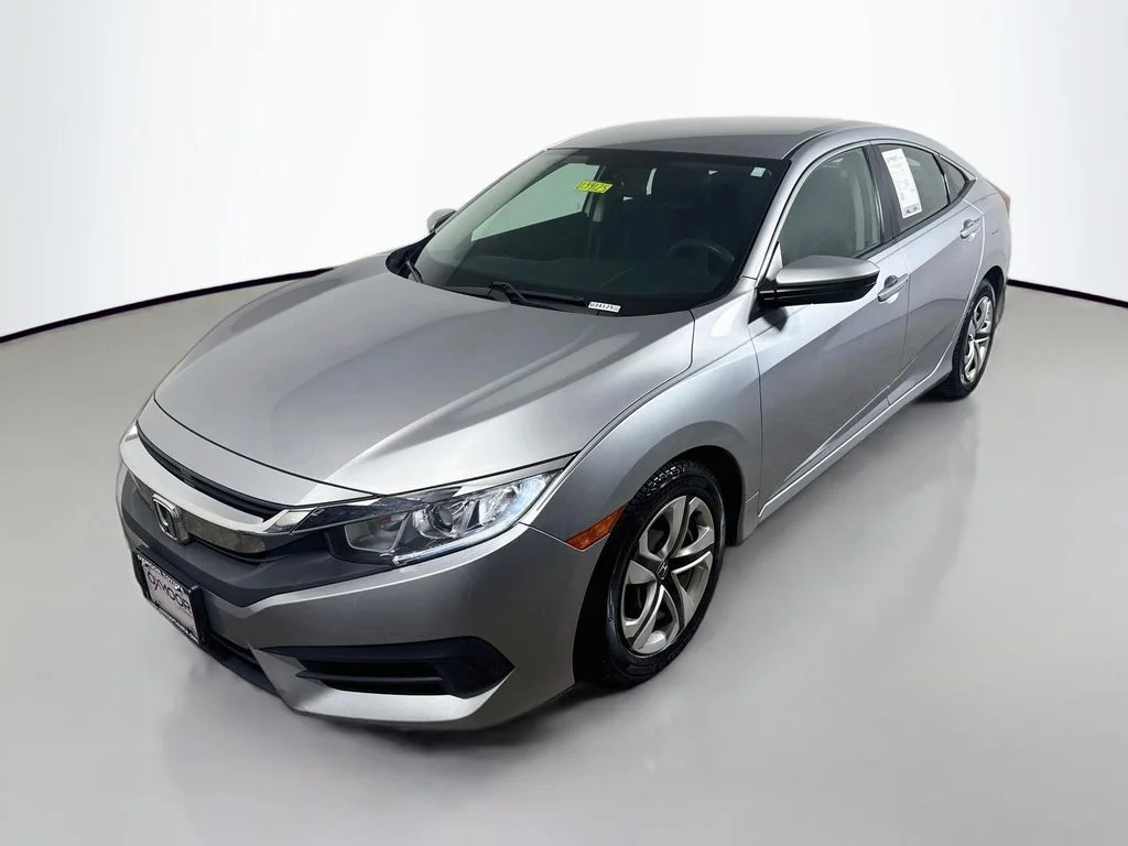 Used 2017 Lunar Silver Metallic Honda LX image 3
