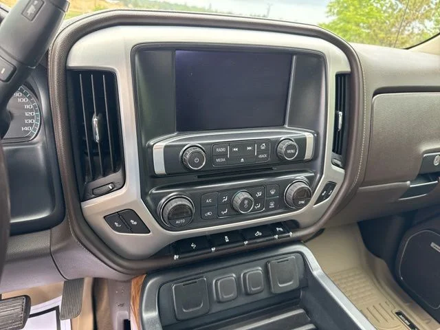 Used 2017 Gray GMC SLT image 29