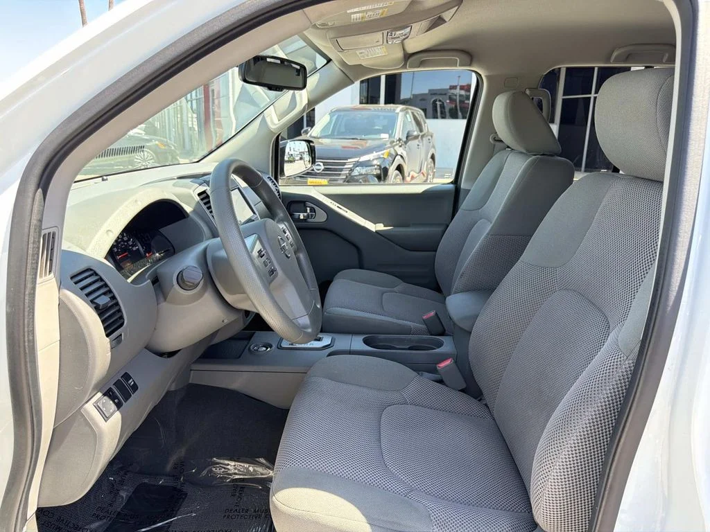 Used 2021 Glacier White Nissan SV image 20