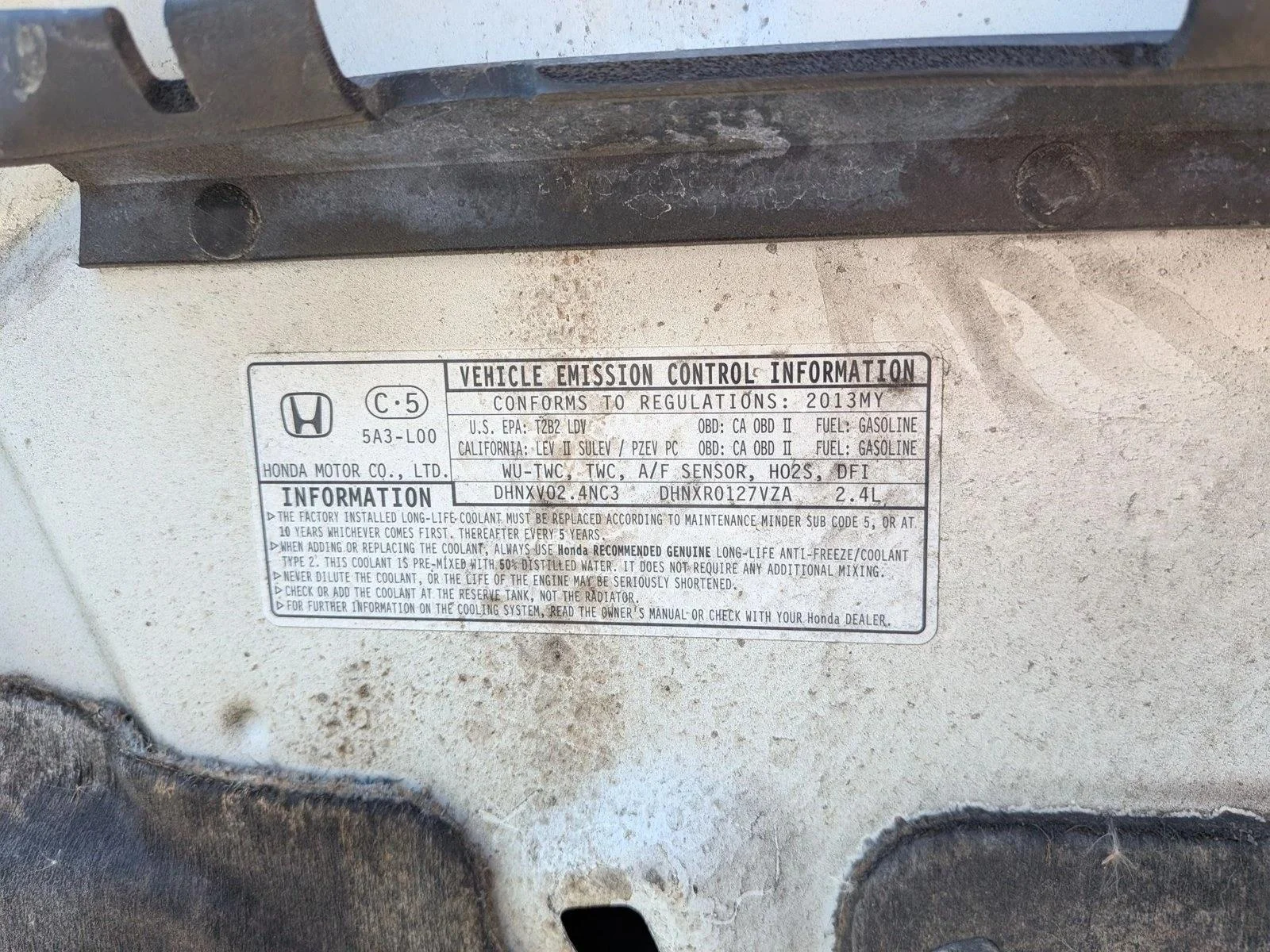 Used 2013 White Honda LX image 15
