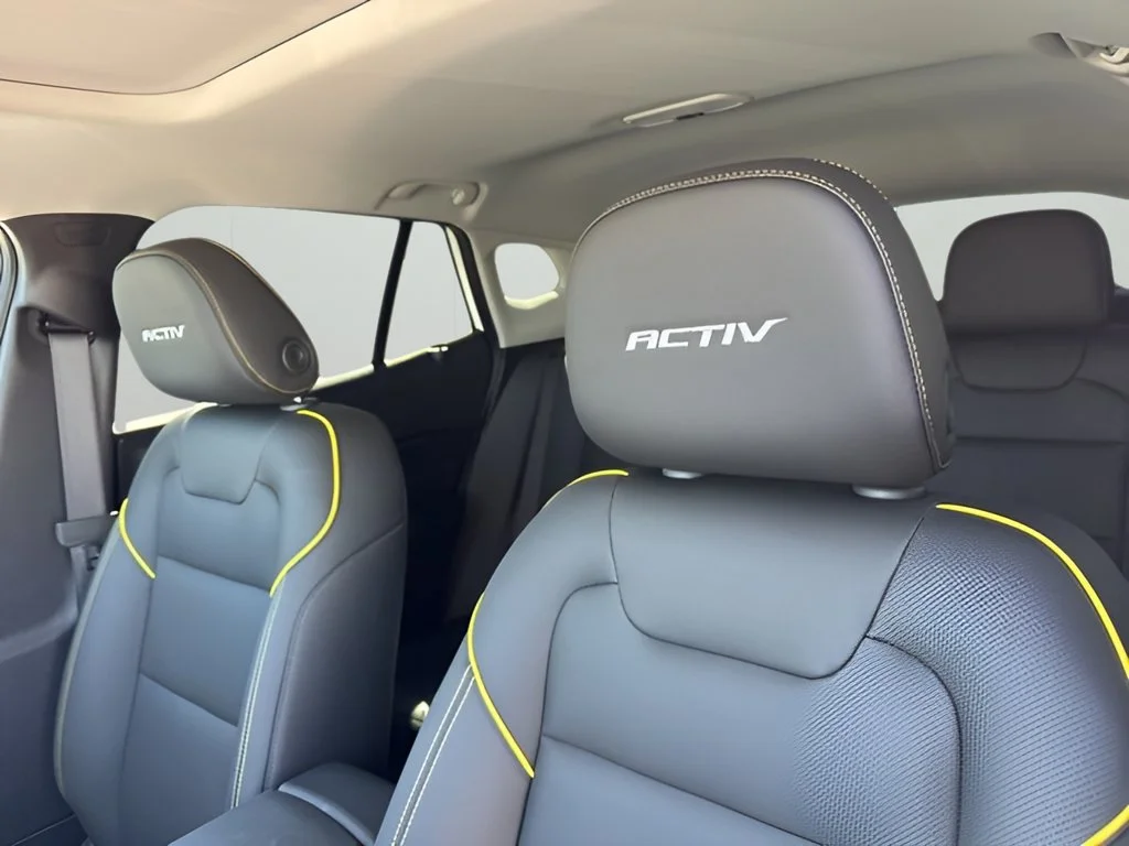 New 2026 Summit White Chevrolet ACTIV image 13