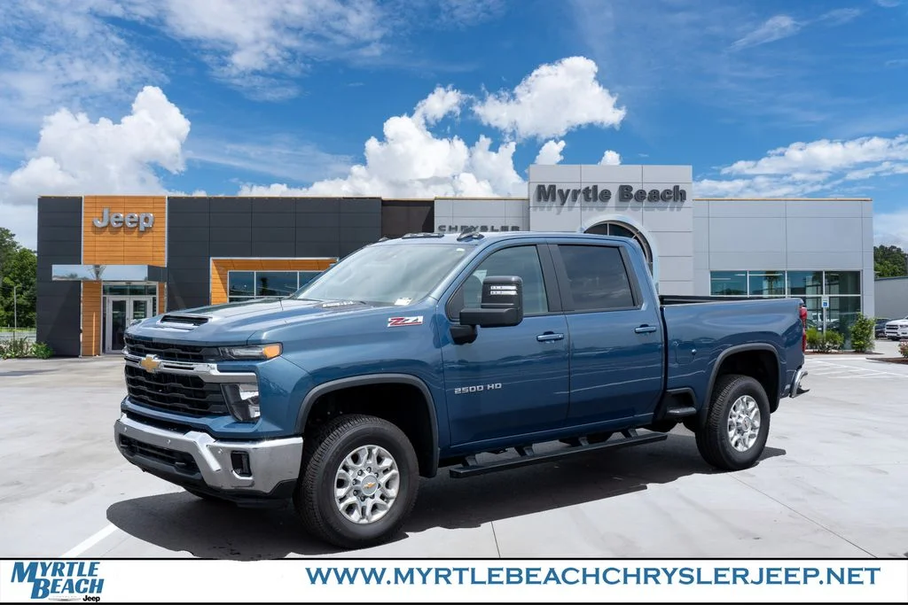 Used 2025 Lakeshore Blue Chevrolet LT image 1