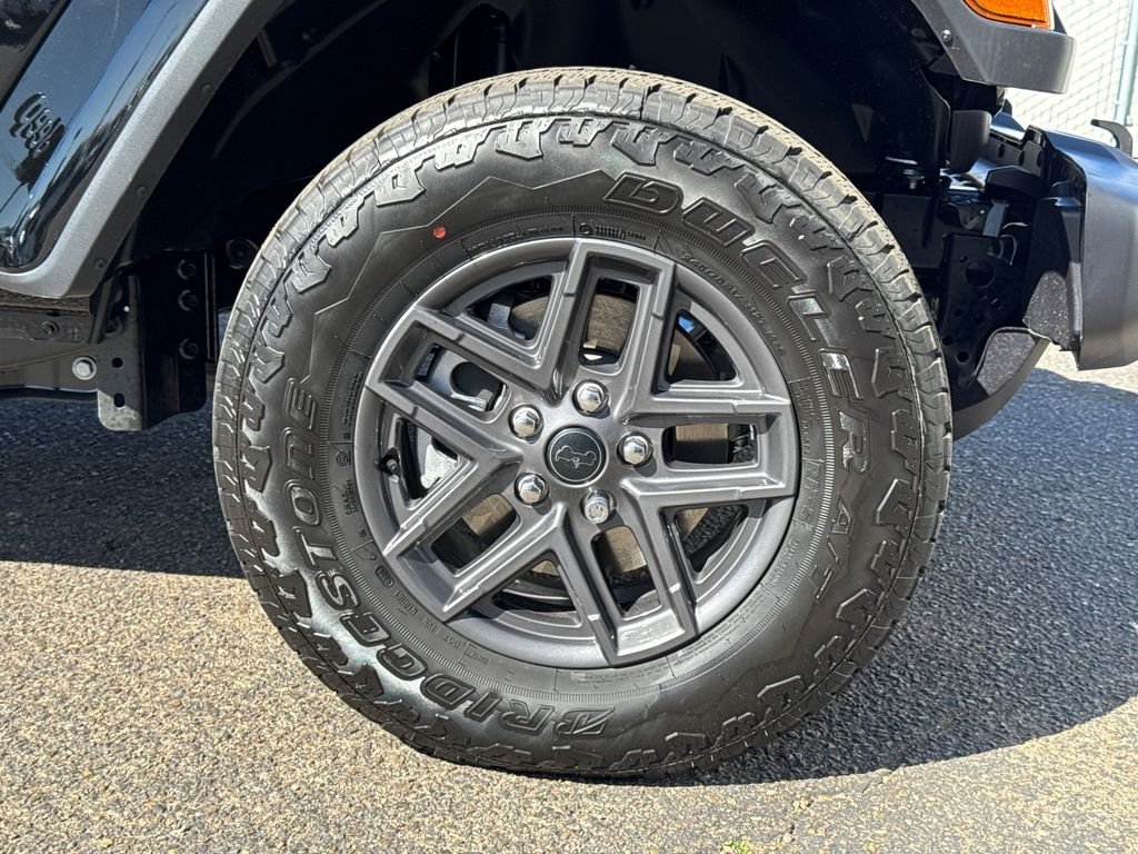 New 2026 Black Clear-Coat Exterior Paint Jeep Sport S image 8