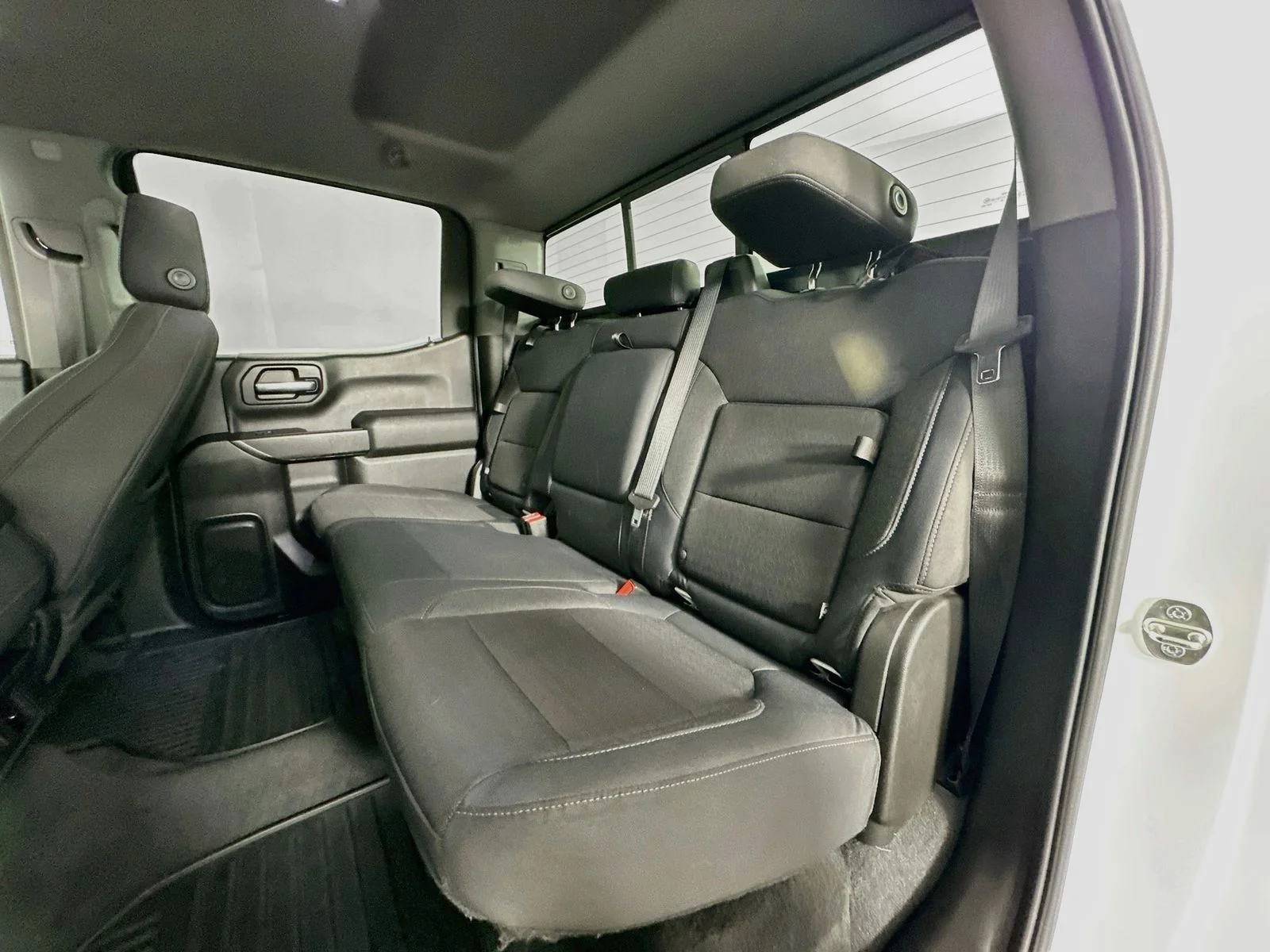 Used 2019 Summit White Chevrolet LT image 25