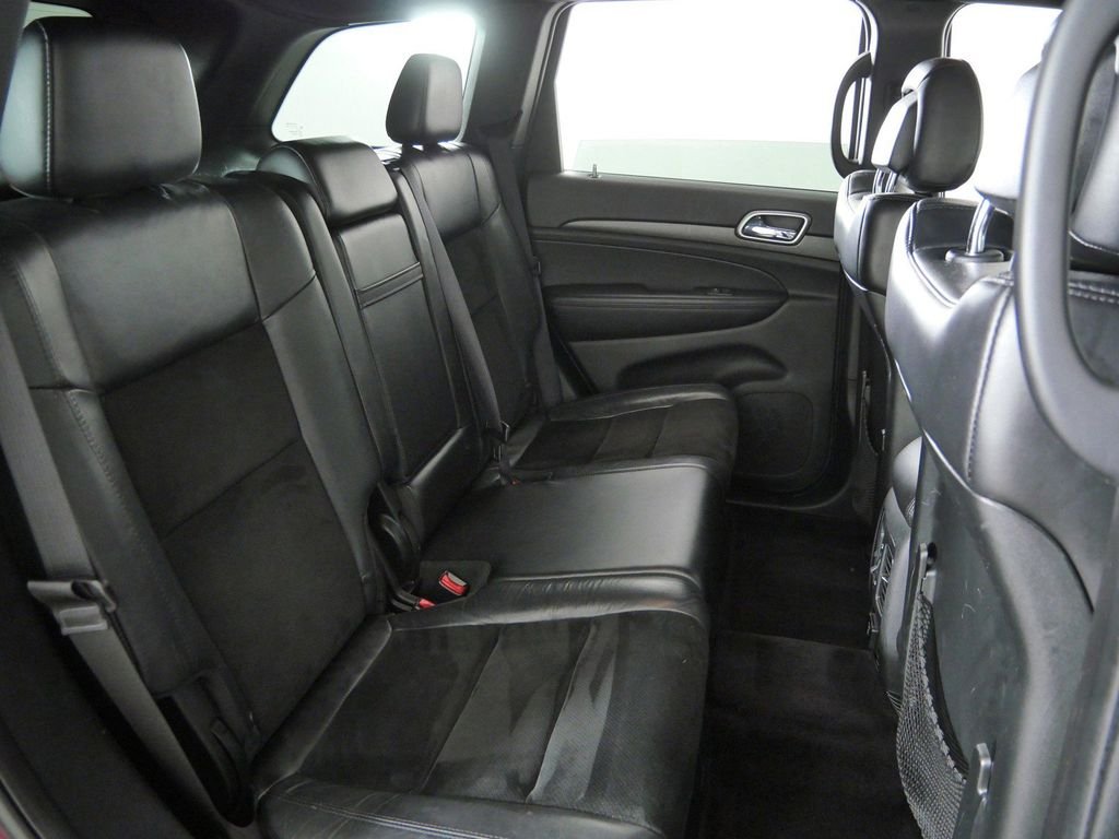 Used 2017 Red Jeep Altitude image 23
