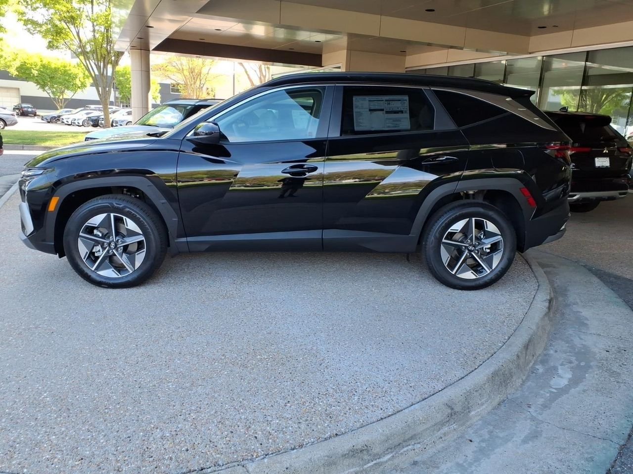 New 2026 Ash Black Hyundai SEL AWD image 10
