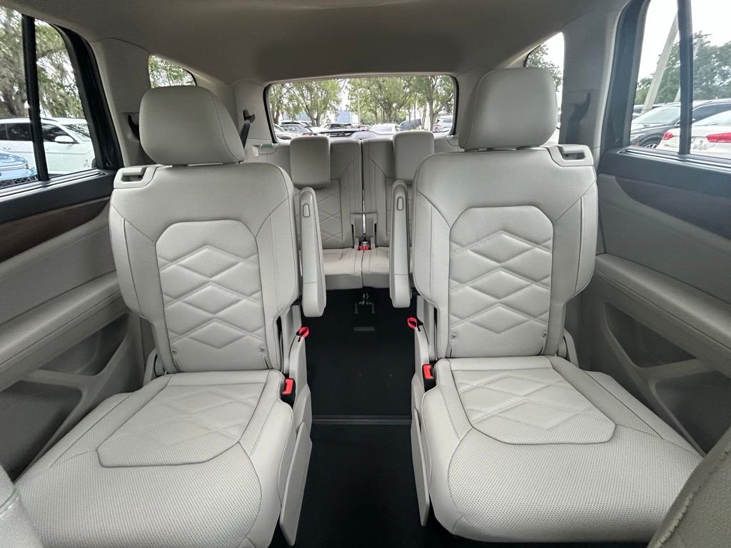 New 2026 Black Volkswagen SE w/Technology image 12