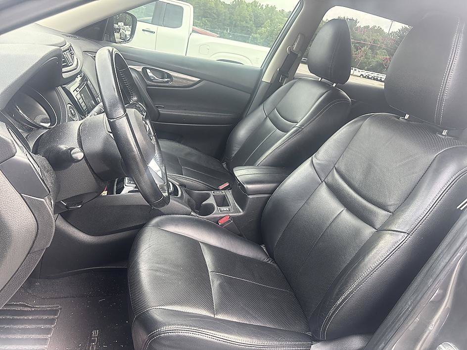 Used 2020 Gun Metallic Nissan SV image 13