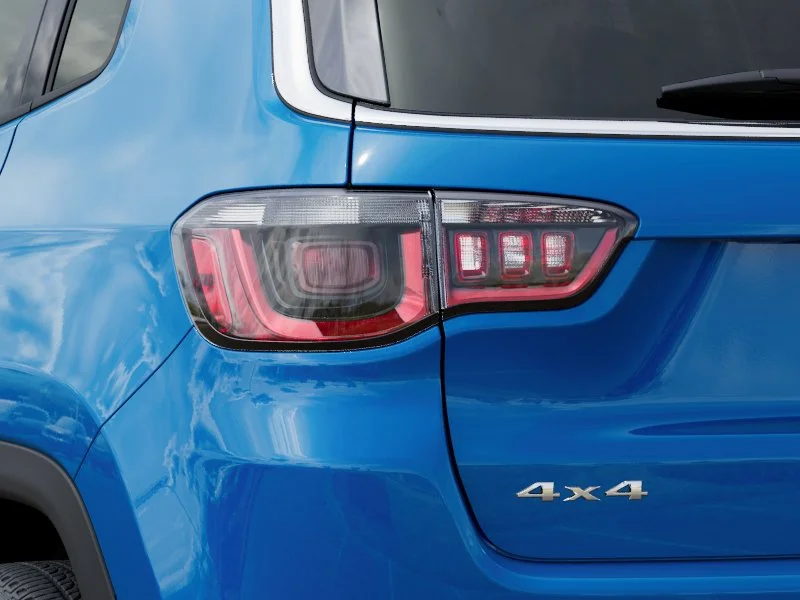 New 2026 Hydro Blue Pearl-Coat Exterior Paint Jeep Limited image 5