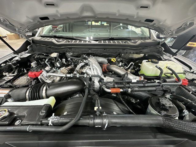 New 2027 Silver Ford XLT image 22