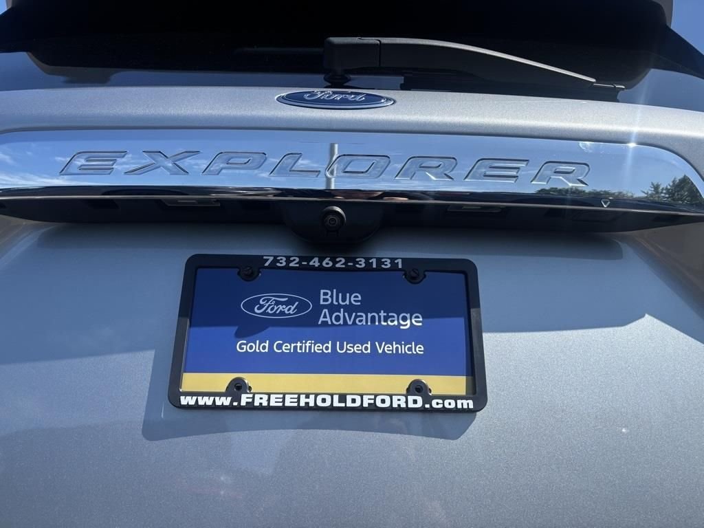 Certified Used 2022 Silver Metallic Ford XLT image 13
