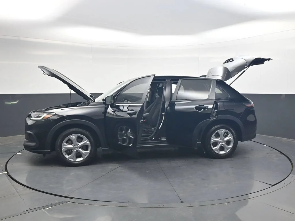 Used 2023 Crystal Black Pearl Honda LX image 39