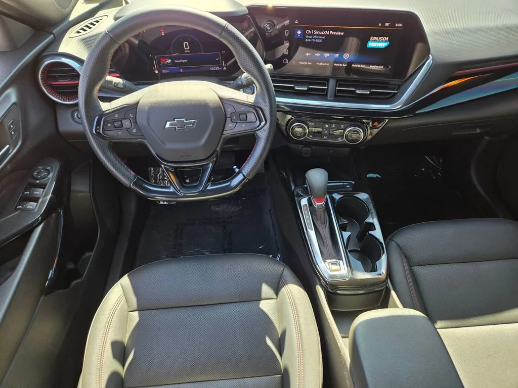 Used 2024 Summit White Chevrolet 2RS image 12