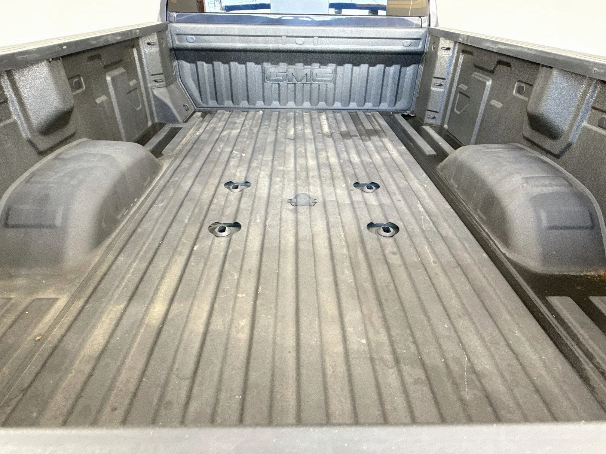 Used 2025 Titanium Rush Metallic GMC Denali Ultimate DRW image 29