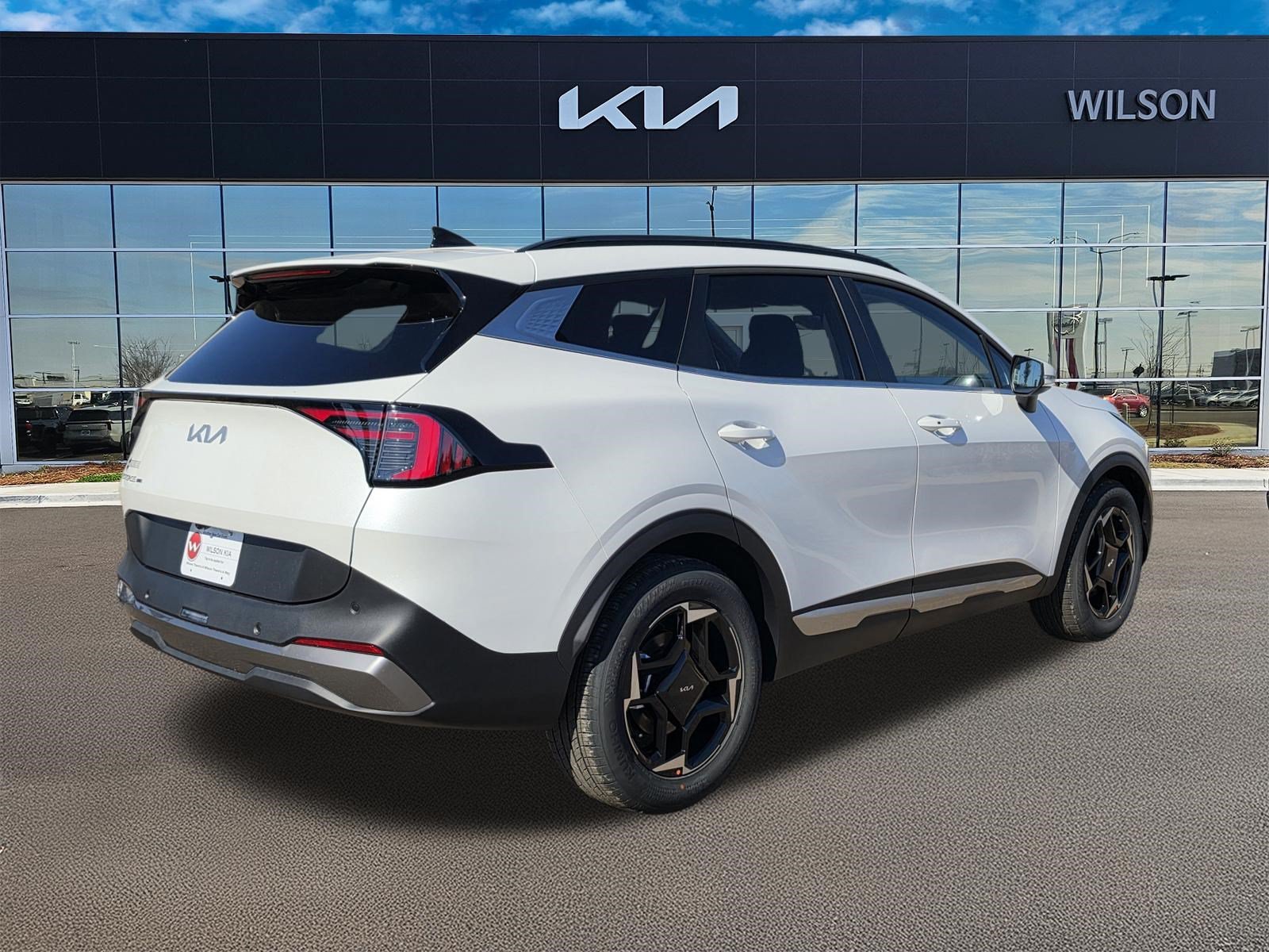 New 2027 Snow White Pearl Kia EX image 4