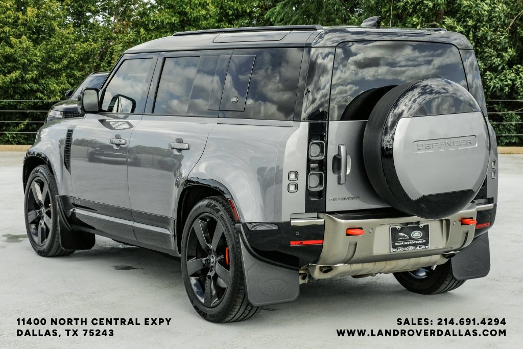 Certified Used 2024 Eiger Gray Metallic Land Rover X image 12