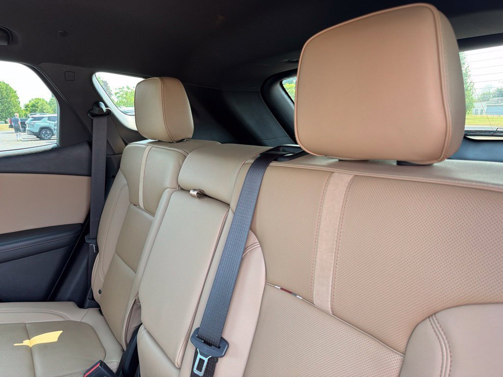Used 2025 Sterling Gray Metallic Chevrolet Premier image 32