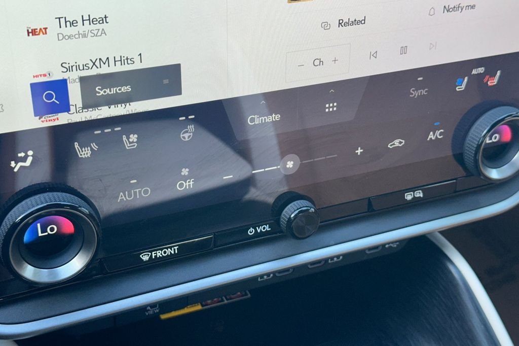 2026 Lexus RZ Premium - Photo 24