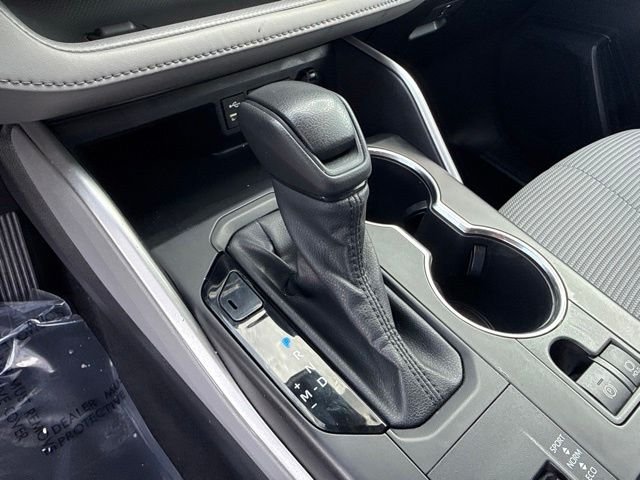 Used 2022 Silver Toyota L image 25