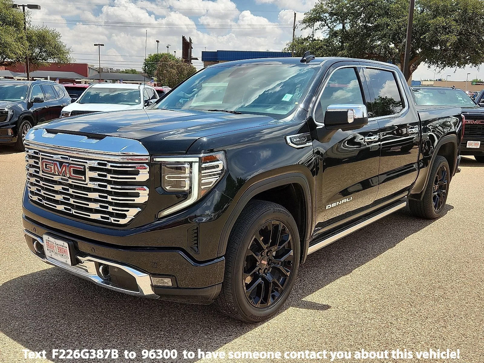 2024 GMC Sierra 4WD Crew Cab Short Box Denali's photo
