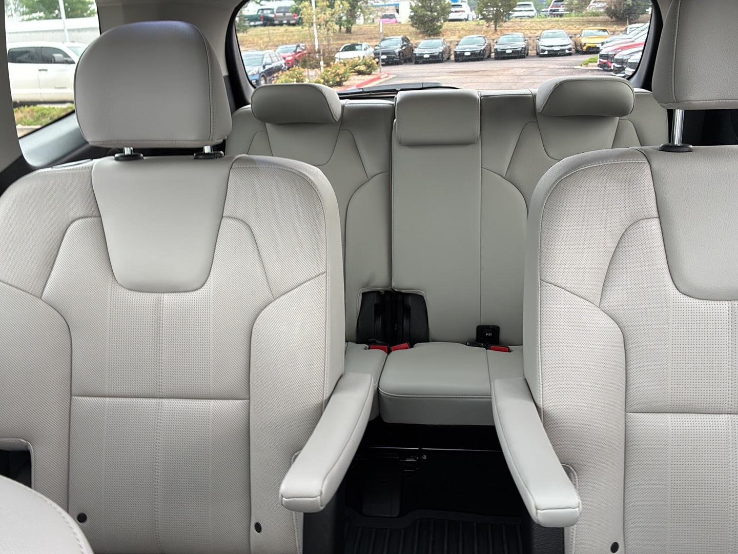 Used 2024 Dark Moss Kia SX image 14