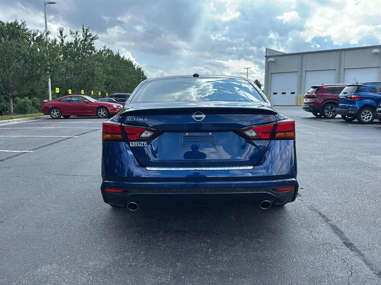 Used 2023 Deep Blue Pearl Nissan 2.5 SR image 4