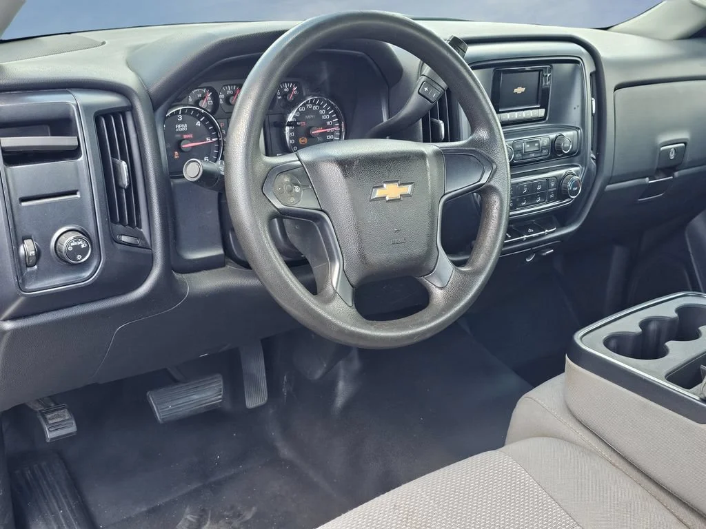 Used 2015 SUMMIT WHITE Chevrolet Work Truck image 24