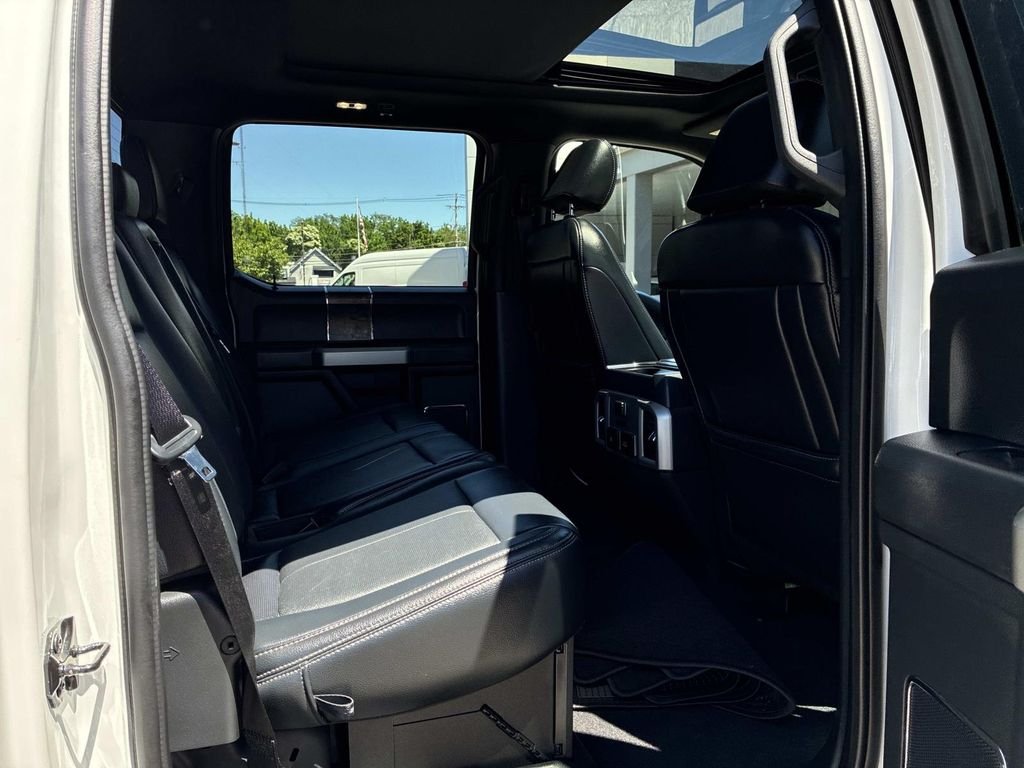 Used 2022 White Ford Lariat image 10