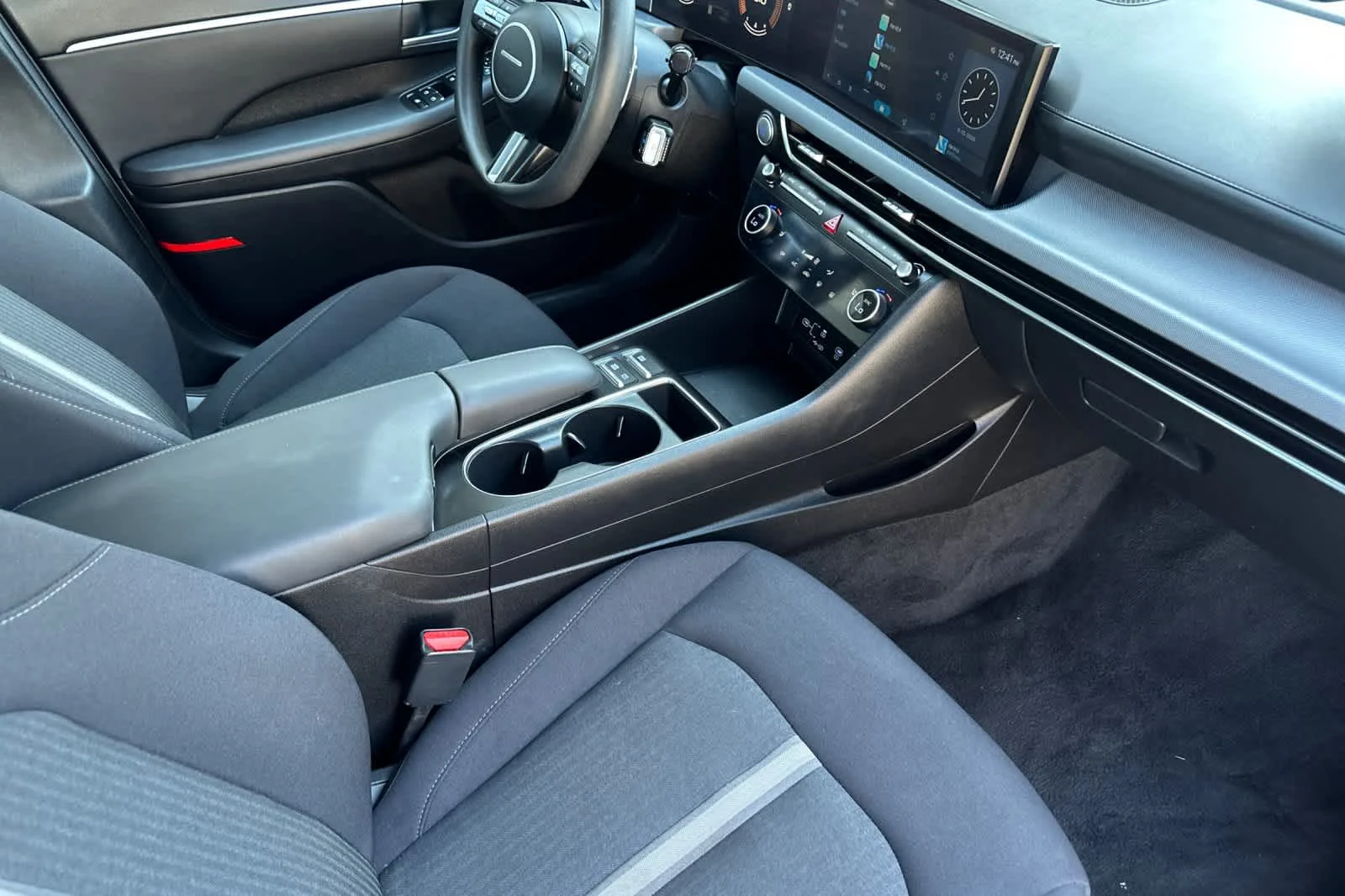 Certified Used 2025 Blue Hyundai SEL image 15