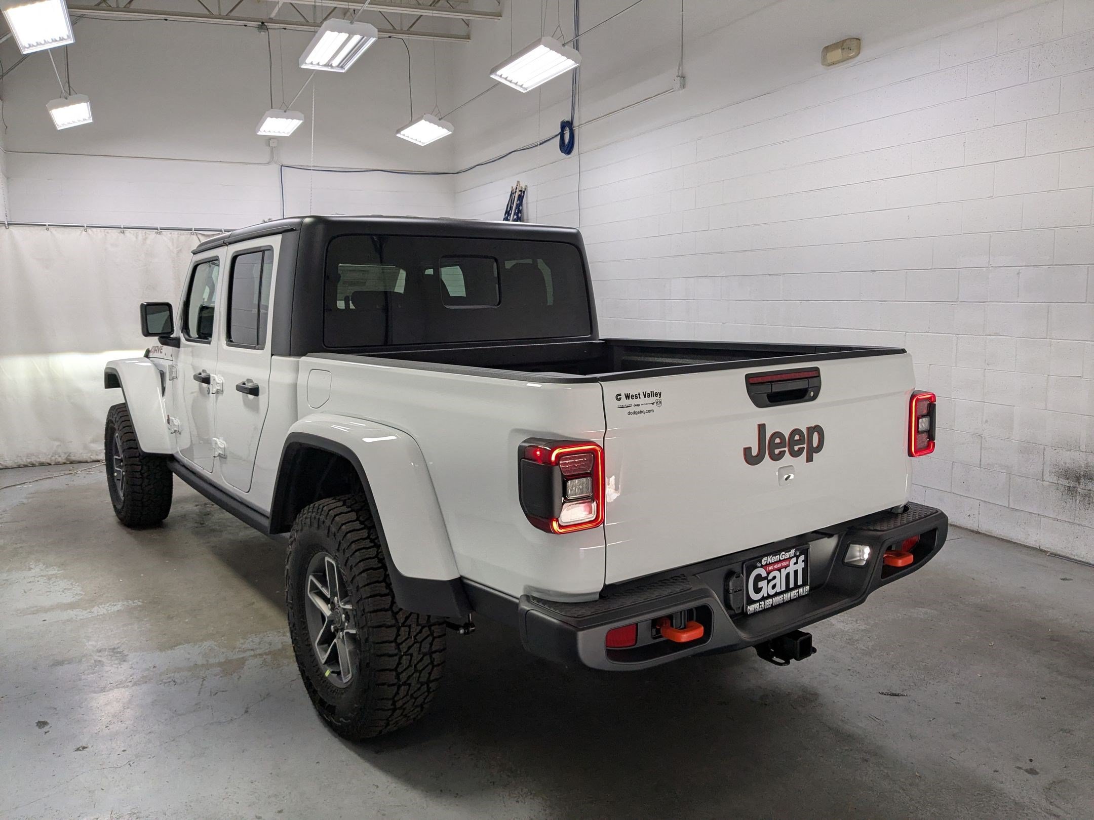 2025 Jeep Gladiator Mojave - Photo 7