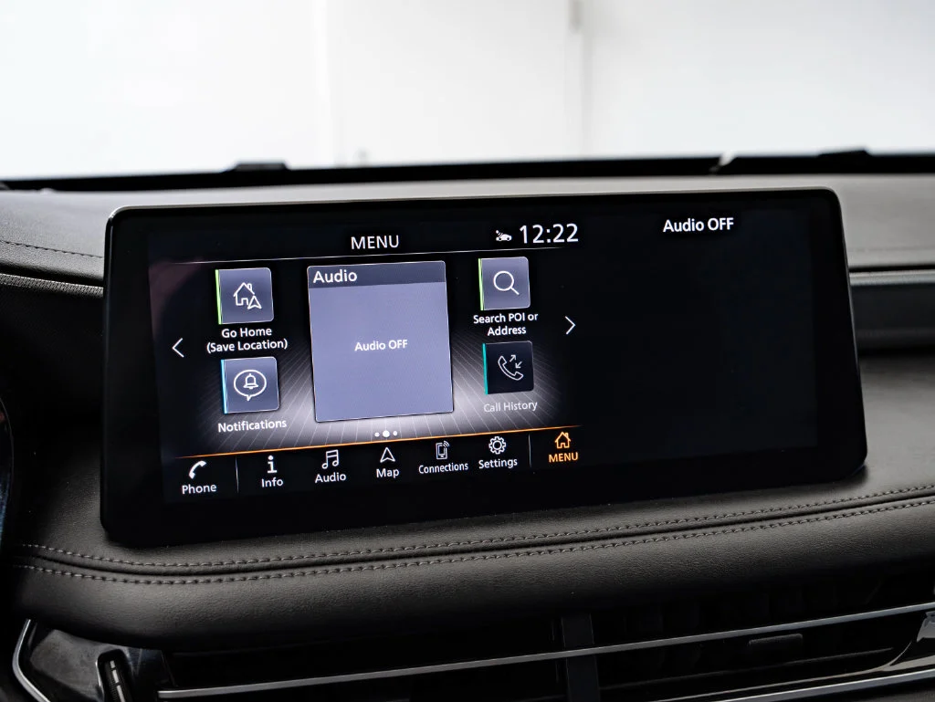 Used 2025 Warm Titanium INFINITI LUXE image 33