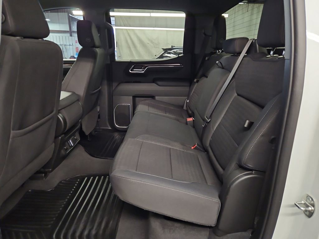 Used 2023 Summit White GMC Elevation image 26