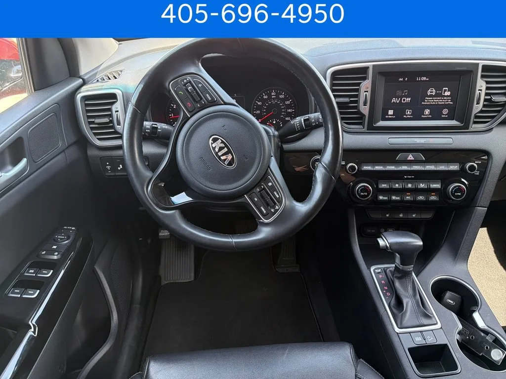 Pre-Owned 2019 Kia Sportage EX