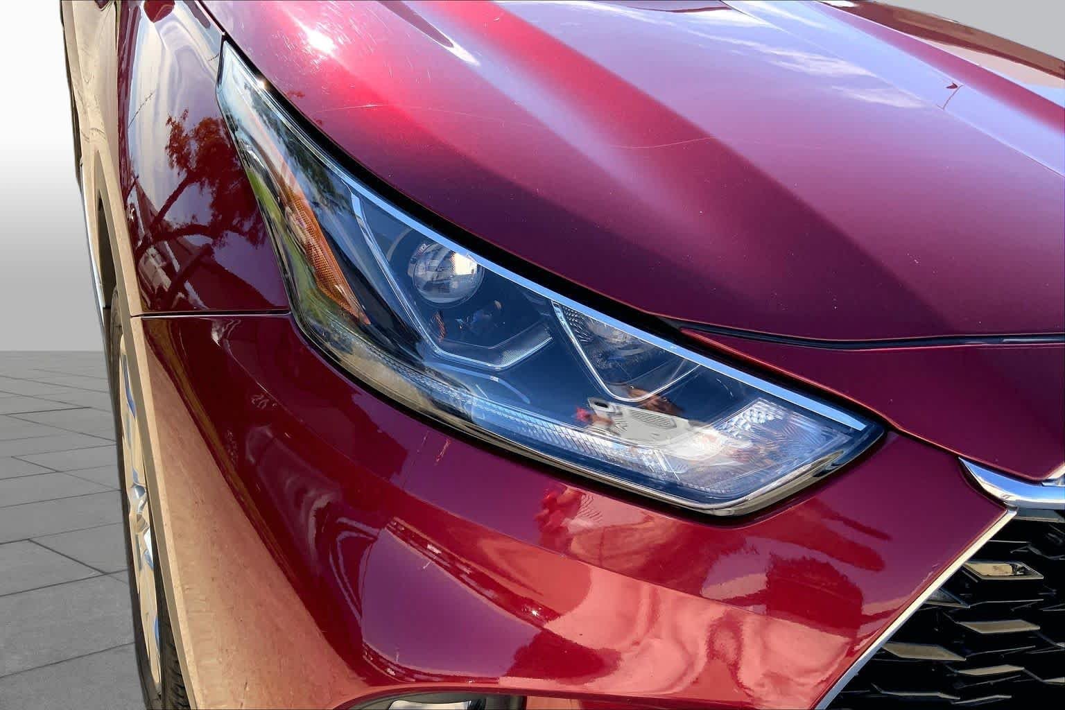 Used 2020 Ruby Flare Pearl Toyota Limited image 27