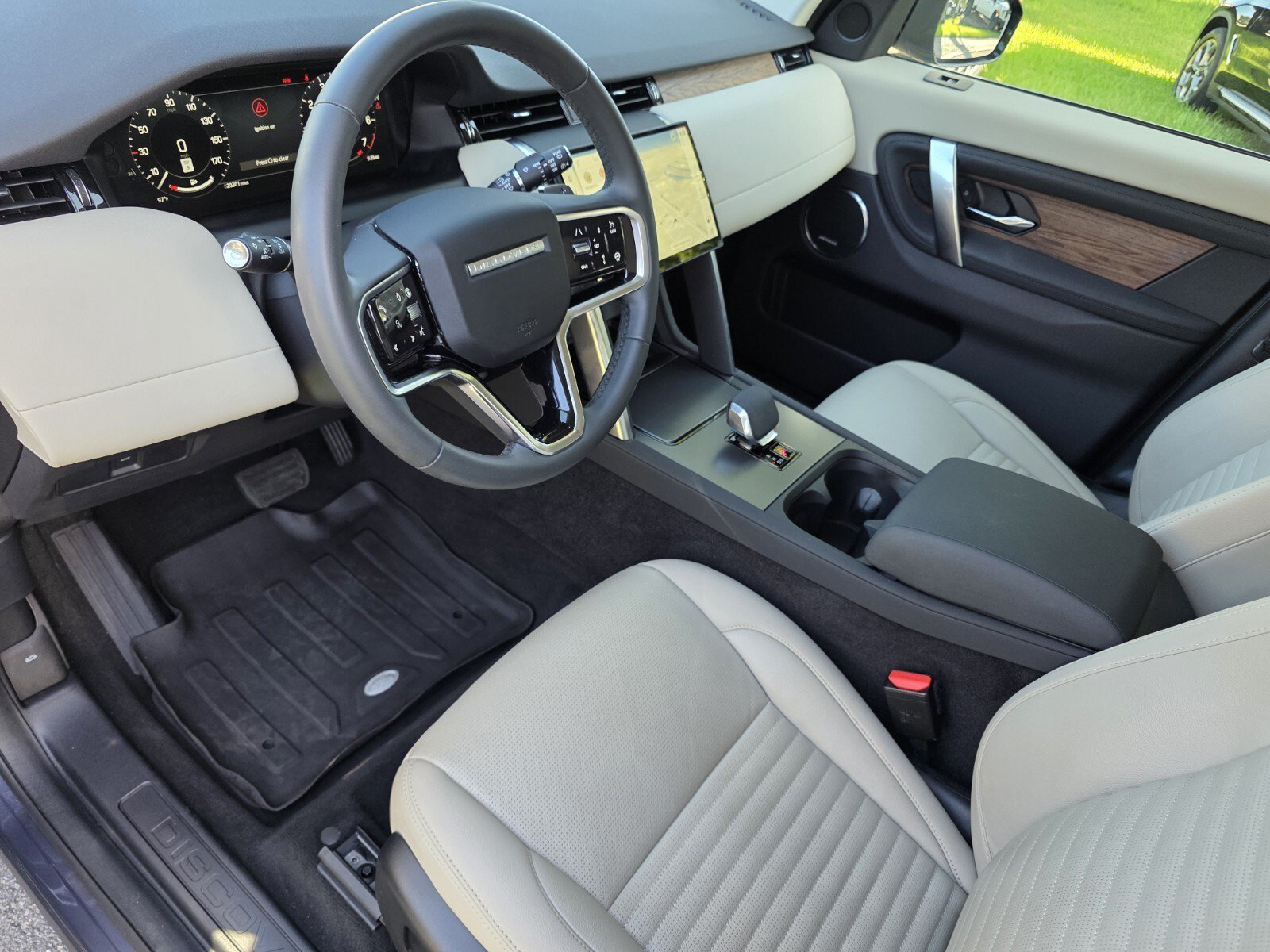 Used 2024 Varesine Blue Metallic Land Rover Core S P250 image 11