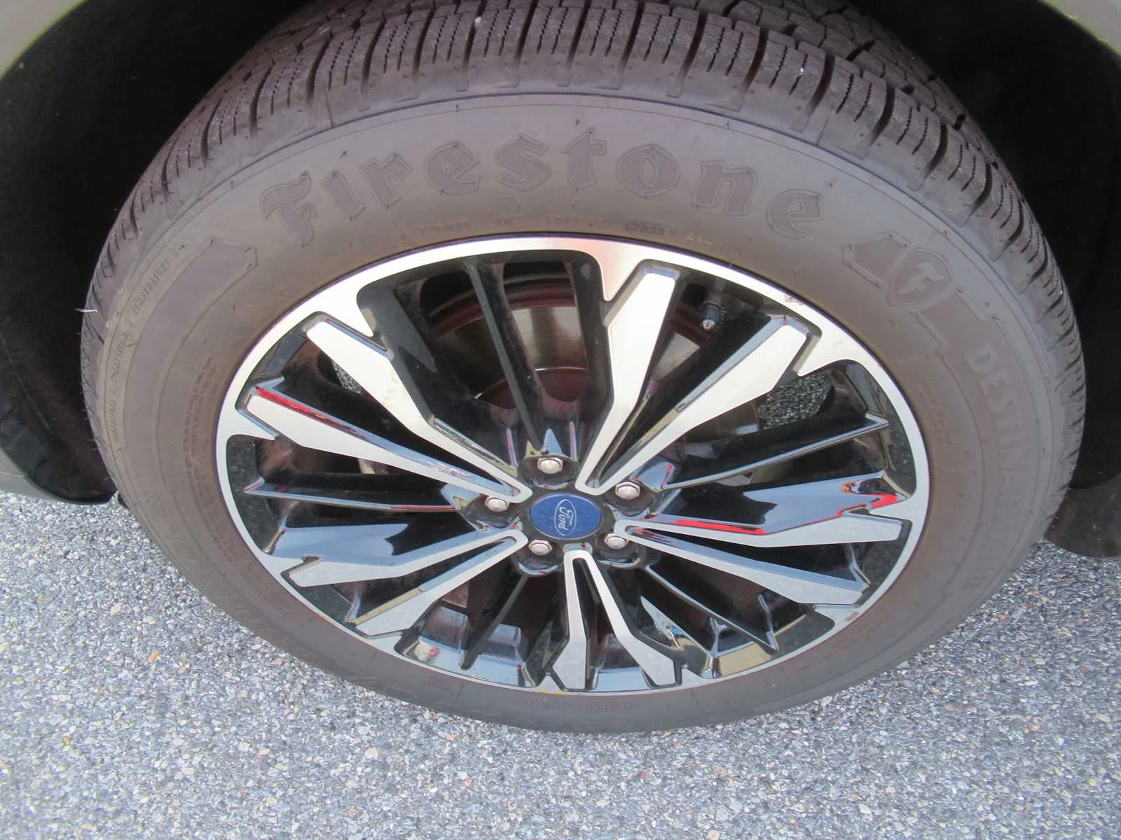 Certified Used 2022 Carbonized Gray Ford SE image 12