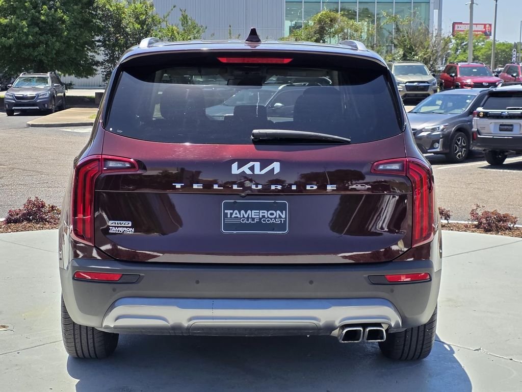 Used 2022 Purple Kia EX image 3