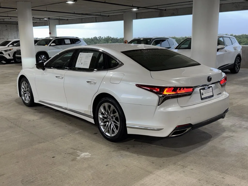 Used 2019 White Lexus 500 Base image 6
