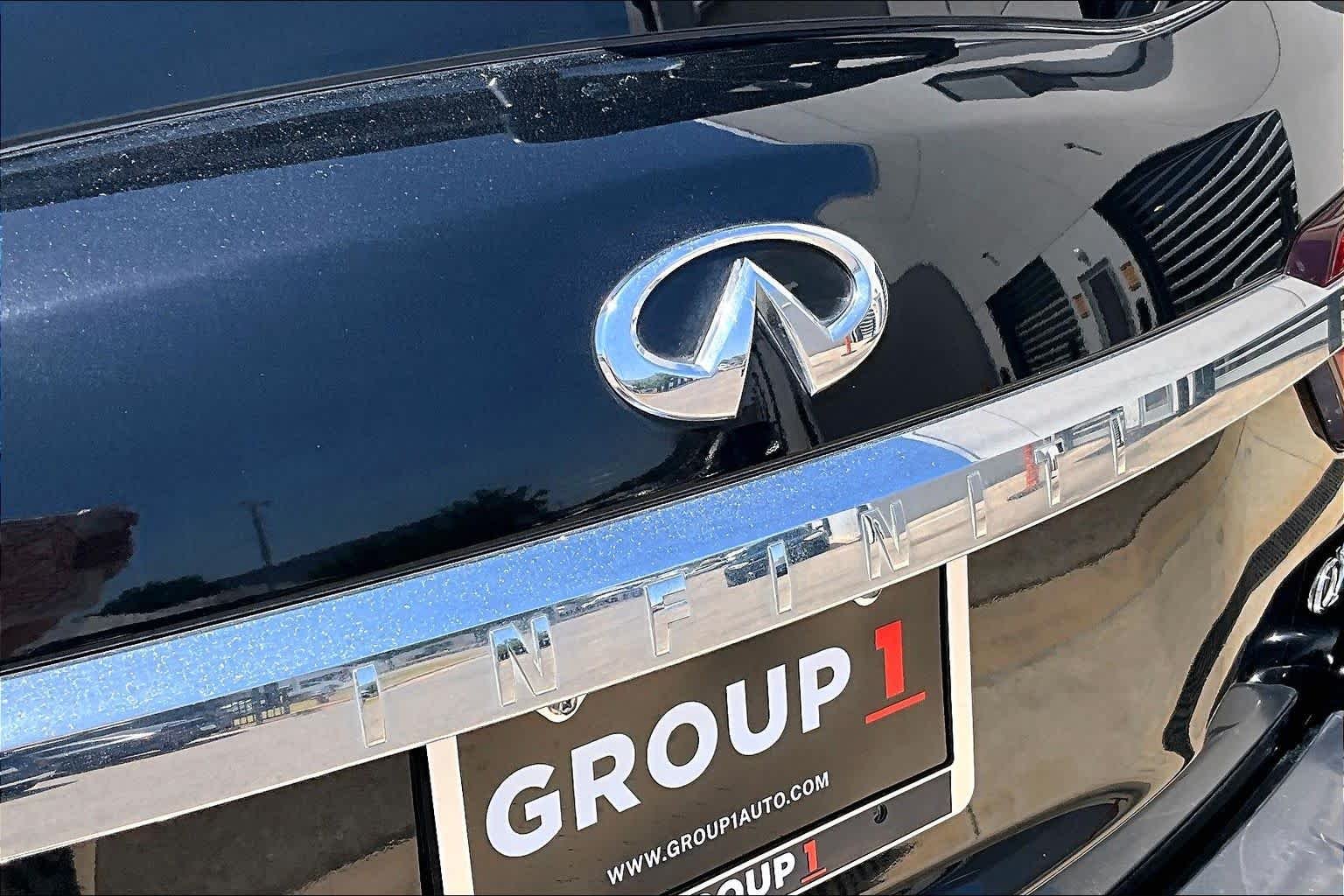 Used 2019 Black Obsidian INFINITI LUXE image 31