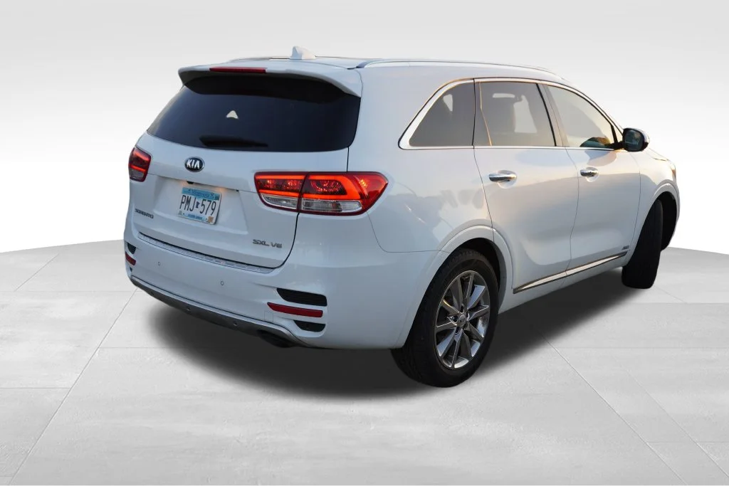 Used 2017 Snow White Pearl Kia SX Limited image 3