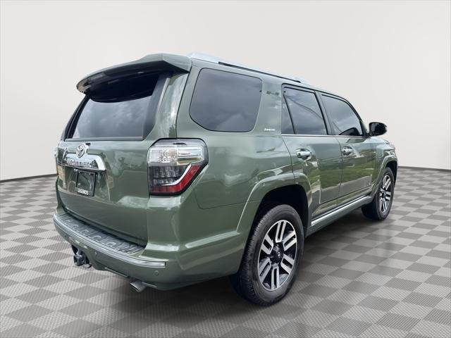 Certified Used 2022 ARMY GREEN Toyota  image 14