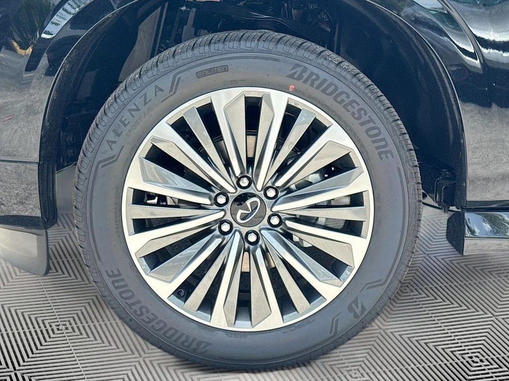 New 2027 BLACK OBSIDIAN INFINITI Luxe 2WD image 34