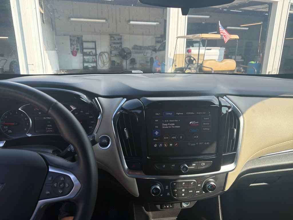 Used 2023 Gray Chevrolet LT image 21