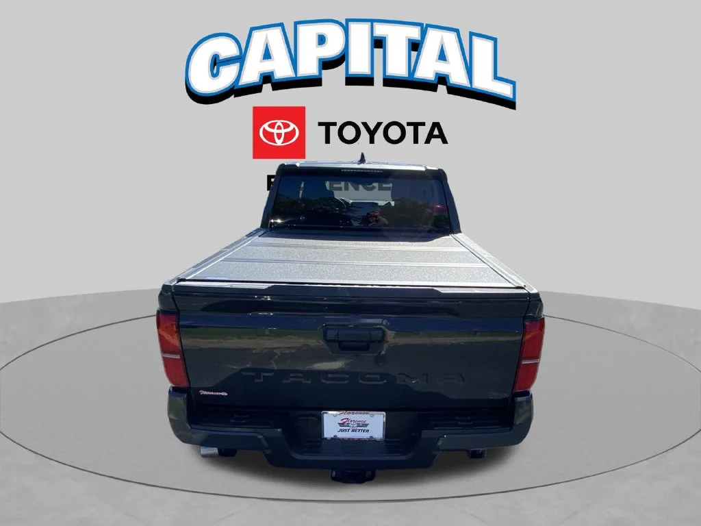 Used 2025  Toyota SR5 image 12