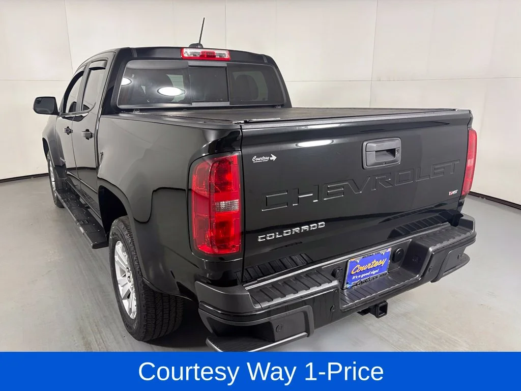Used 2022 Black Chevrolet LT image 8