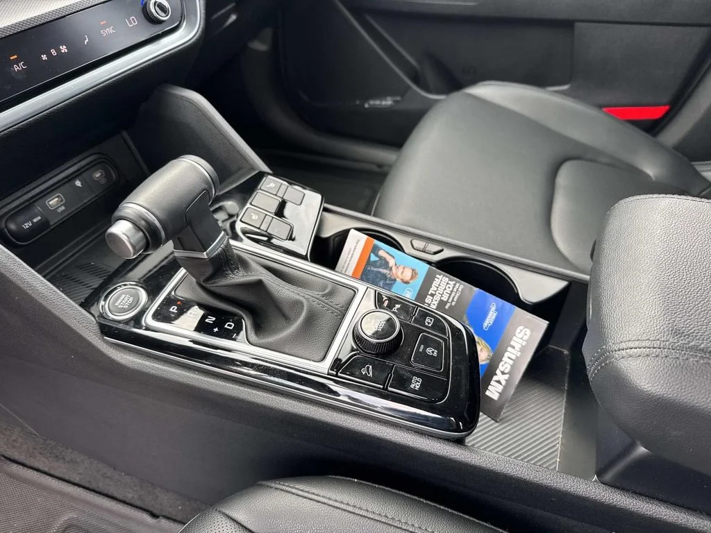 New 2025 Wolf Gray Kia SX image 32