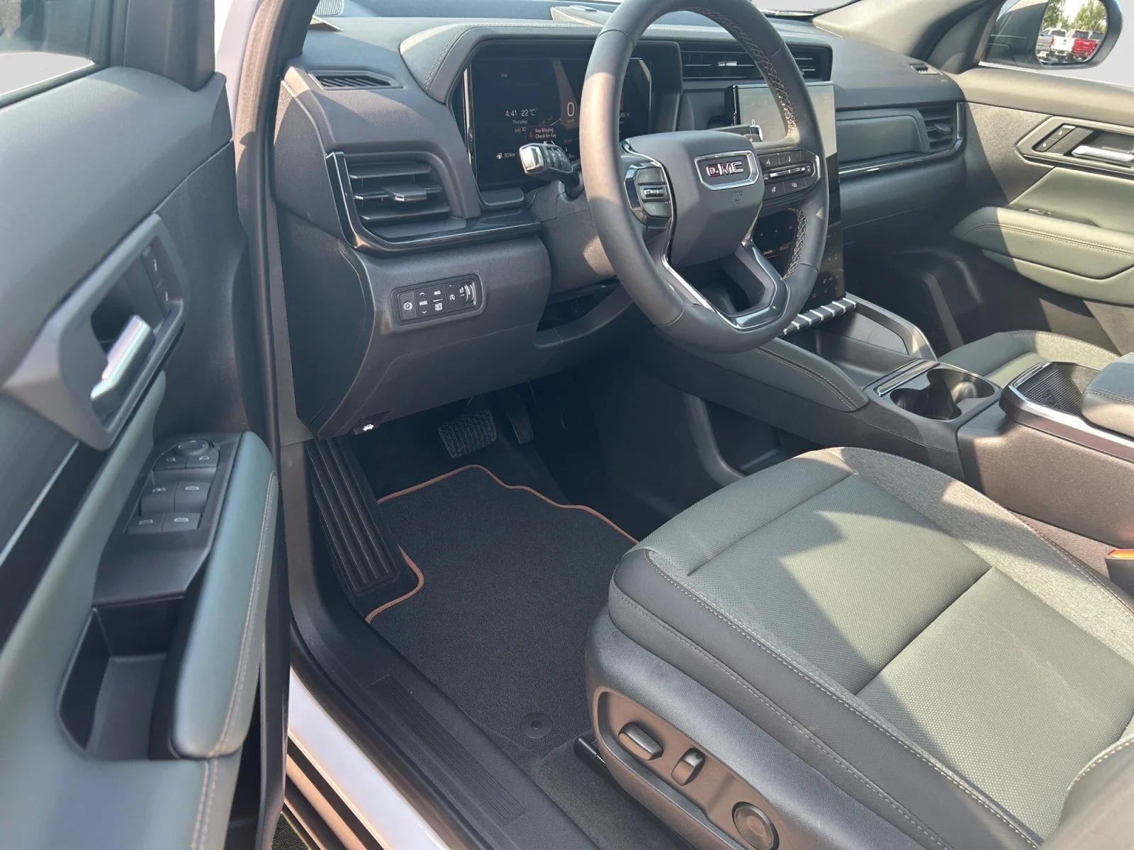 New 2027 Summit White GMC AWD AT4 image 13